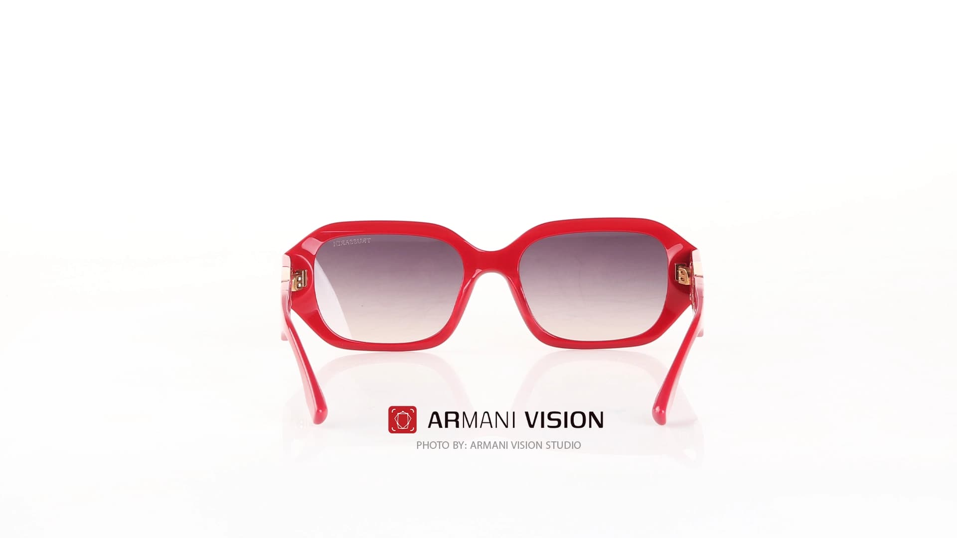 عینک تروساردی TRUSSARDI – TSW9011-D01 — تصویر ۳
