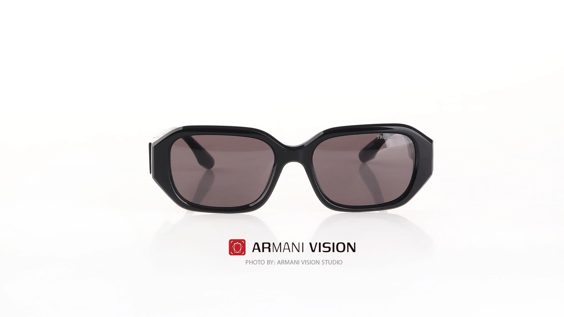 عینک تروساردی TRUSSARDI – TSW9011-A01 — تصویر ۲