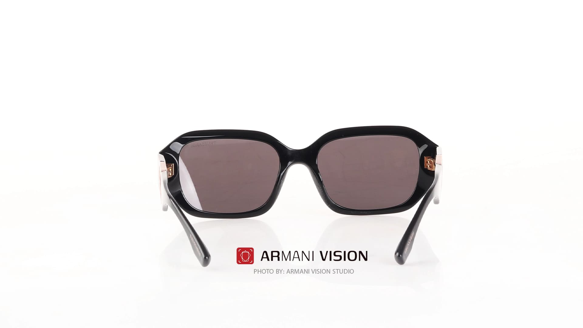عینک تروساردی TRUSSARDI – TSW9011-A01 — تصویر ۳