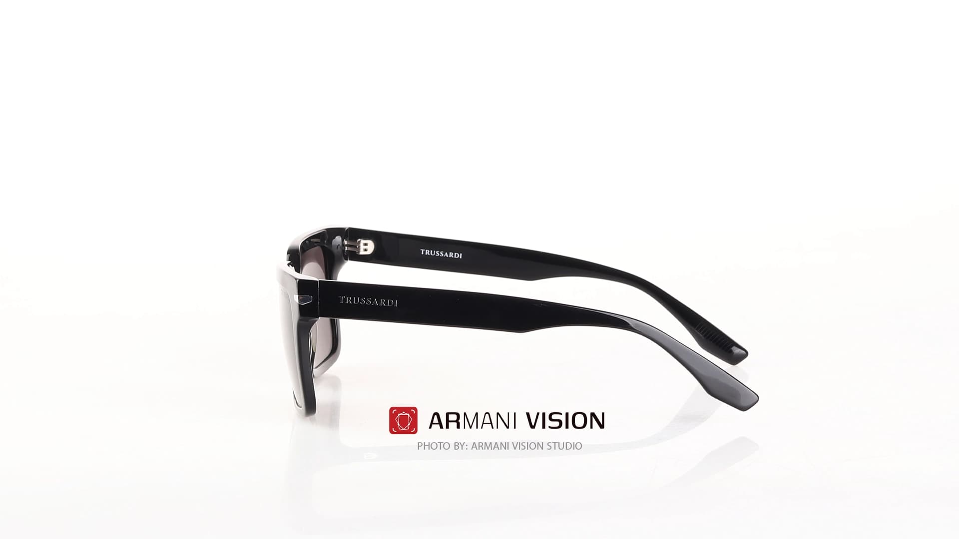 عینک تروساردی TRUSSARDI – TSM9019-A01 — تصویر ۵