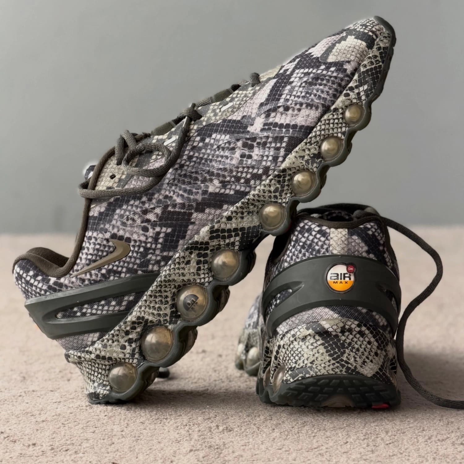 کتونی پیاده روی نایک Nike Air Max dn 8 — تصویر ۱۰