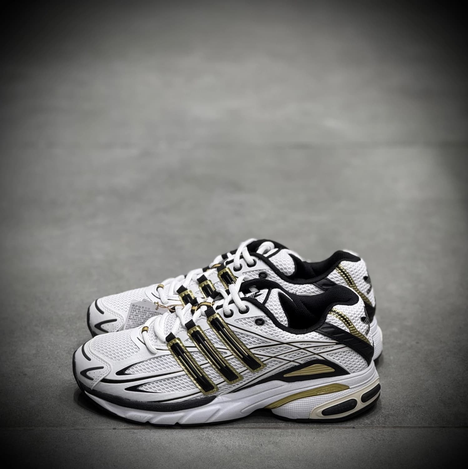 کتونی رانینگ آدیداس adidas adistar cushion