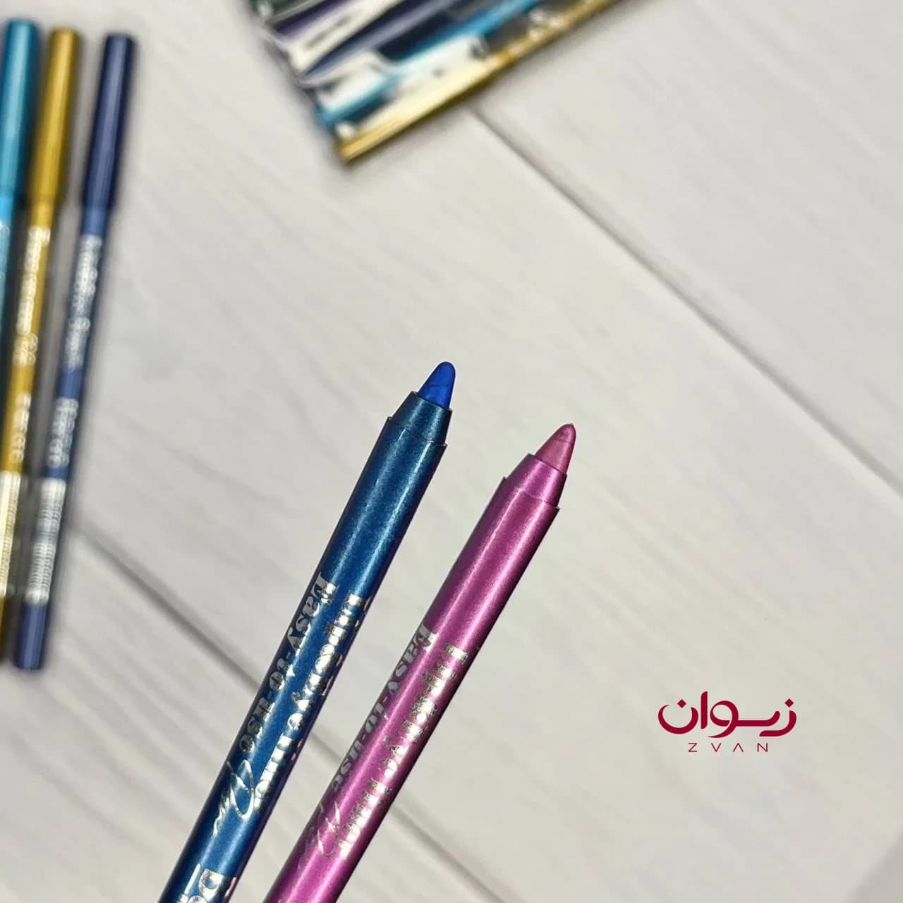مداد چشم شمعی رنگی barin — تصویر ۲