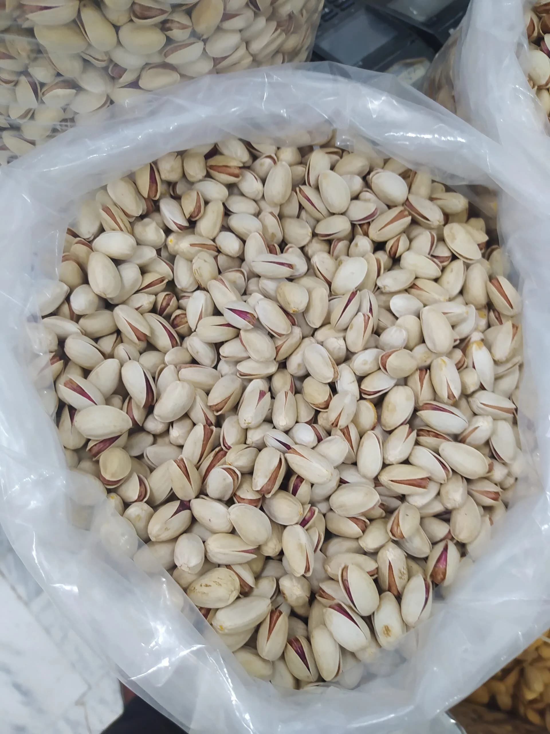 پسته احمدآقایی (درجه دو) — تصویر ۲