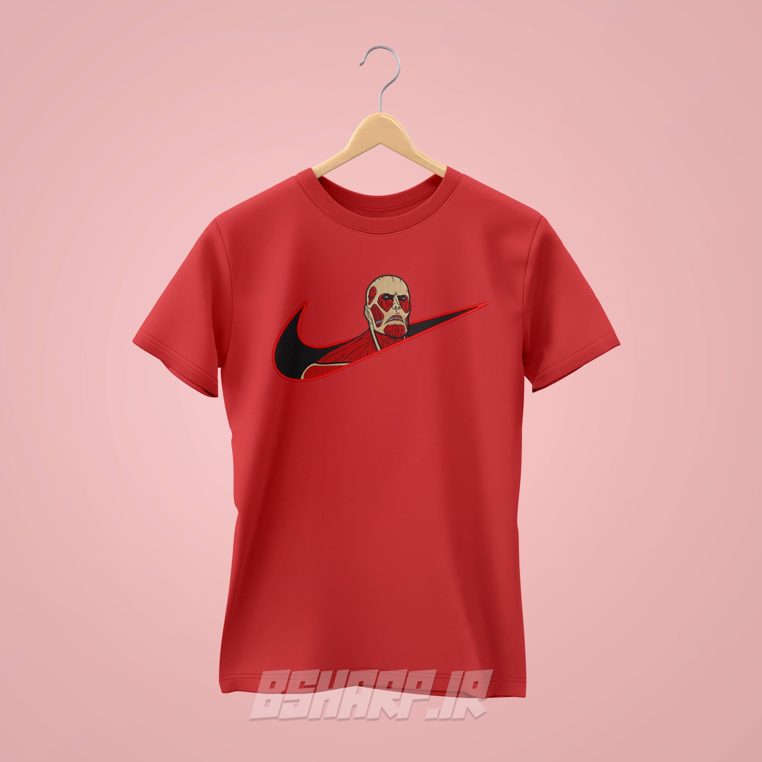 تیشرت Attack on Titan طرح Nike Colossal — تصویر ۳
