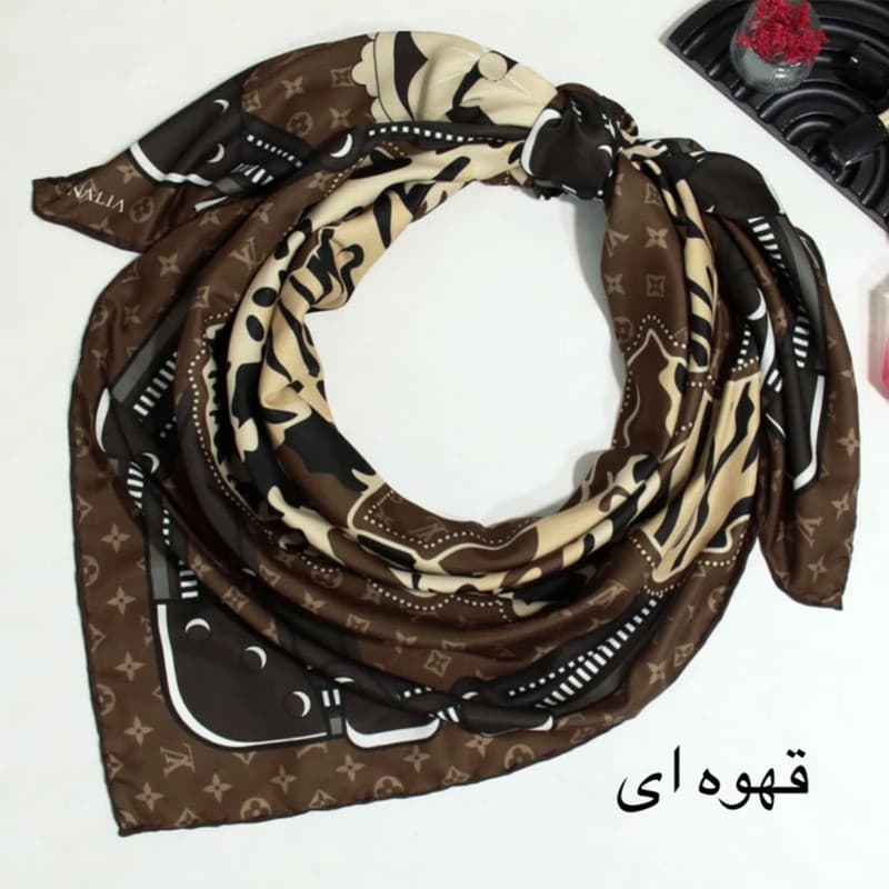 روسری زنانه مدل ابریشمی طرح نقشه جهان کد 9569 — تصویر ۶