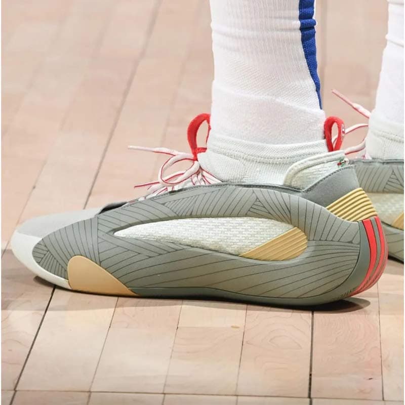 کفش آدیداس هاردن ول 8 سبز کرم قرمز Adidas Harden Vol. 8 Dragon Boat Festival — تصویر ۲