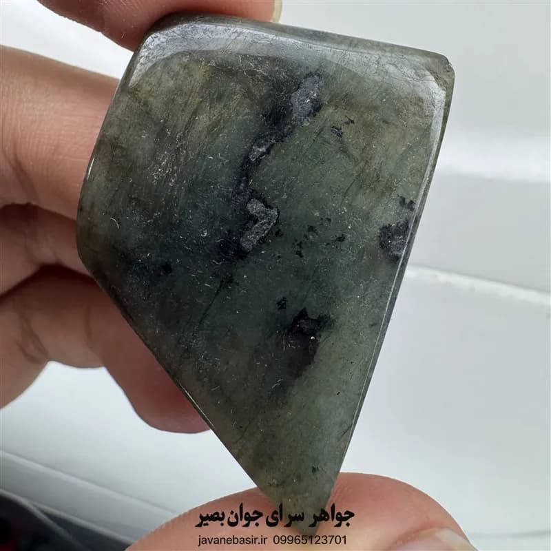 سنگ لابرادوریت ماداگاسکار | فرم آزاد اصل — تصویر ۳