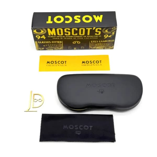 پک و قاب هارد عینک اورجینال موسکات Moscot نیویورک چرم مشکی با هاردباکس زرد — تصویر ۸