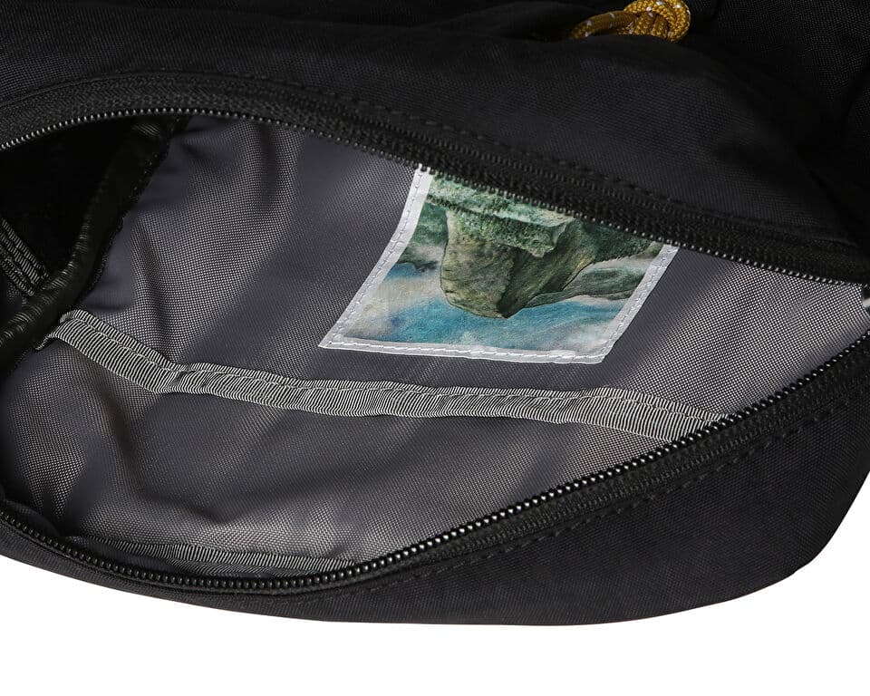 The North Face BERKELEY CROSSBODY Shoulder Bag — تصویر ۴
