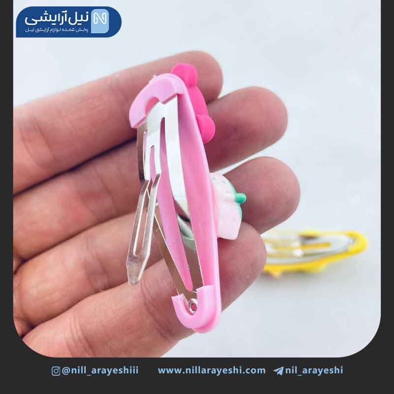 گیره مو فشاری ( تق تقی ) کارتی طرح عروسکی و میوه د ه عددی کد 5 — تصویر ۳