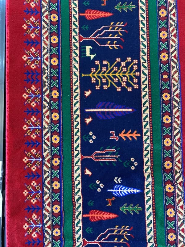 فرش زمینه لاکی 700 شانه ماشینی کد 771110 — تصویر ۴