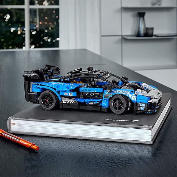 لگو Technic مدل McLaren Senna GTR 42123 — تصویر ۴