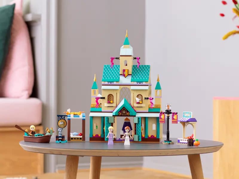 لگو Arendelle Castle Village سری دیزنی کد 41176 — تصویر ۶