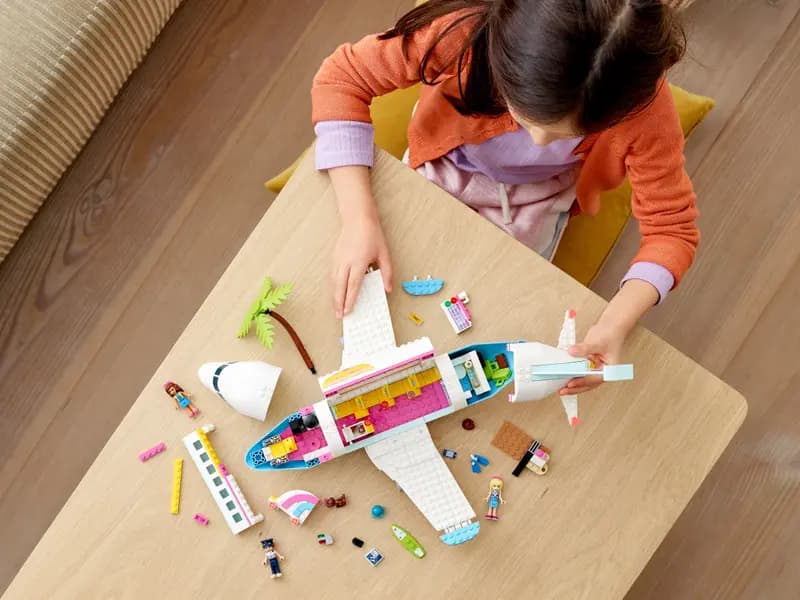 لگو Heartlake City Airplane سری فرندز کد 41429 — تصویر ۸