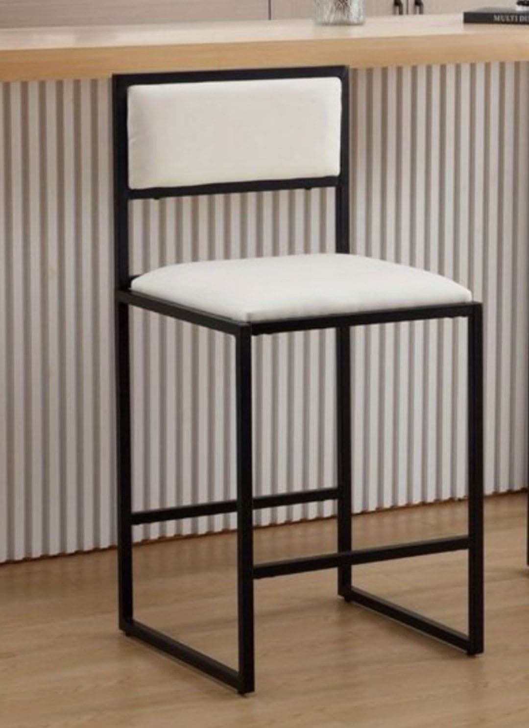 صندلی فلزی مدل M-324