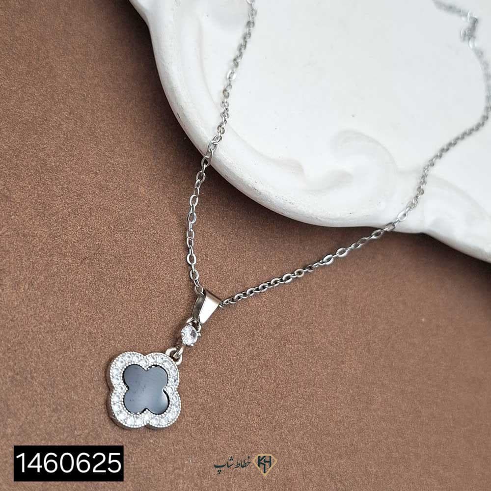 گردنبند استیل سفید تک ونکلیف مشکی دورنگین — تصویر ۲