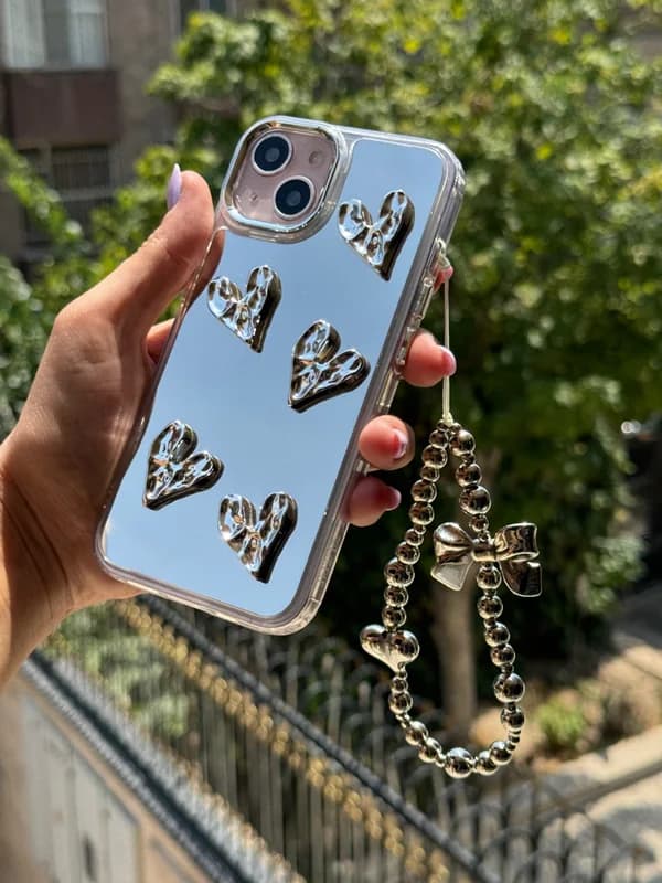 قاب آینه ای قلب کرومی با آویز گوشی آیفون مدل iPhone 13promax