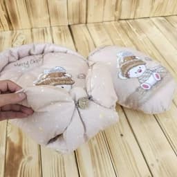 سرویس خواب 6 تیکه کنار مادر . طرح خرس شالدار قهوه ای — تصویر ۶
