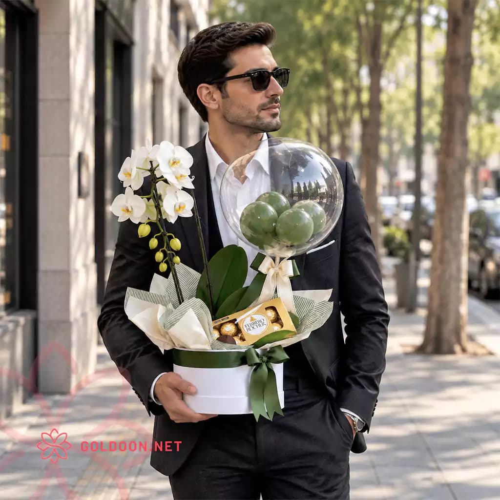 باکس گل ارکیده و بادکنک کد 037 — تصویر ۲