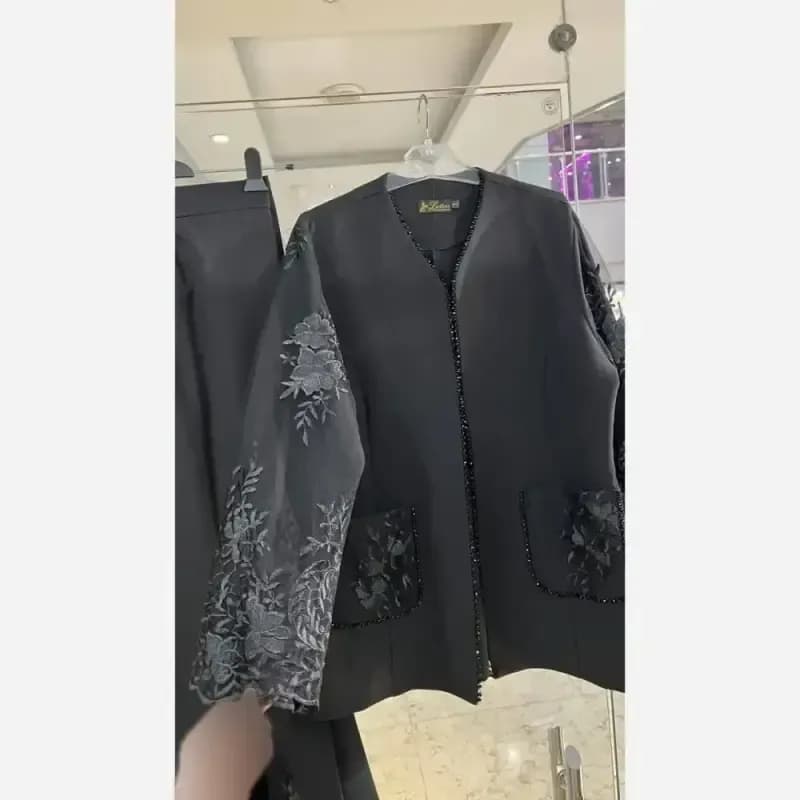 کت شلوار مجلسی گیپوری زنانه مازراتی مشکی — تصویر ۴