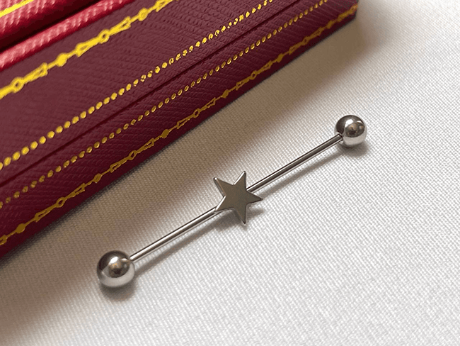 پیرسینگ محوری گوش طرح تک ستاره