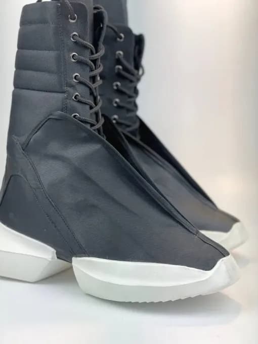 کد 2802 بوت بلند ریک اونز RICK OWENS مشکی زیره سفید — تصویر ۲