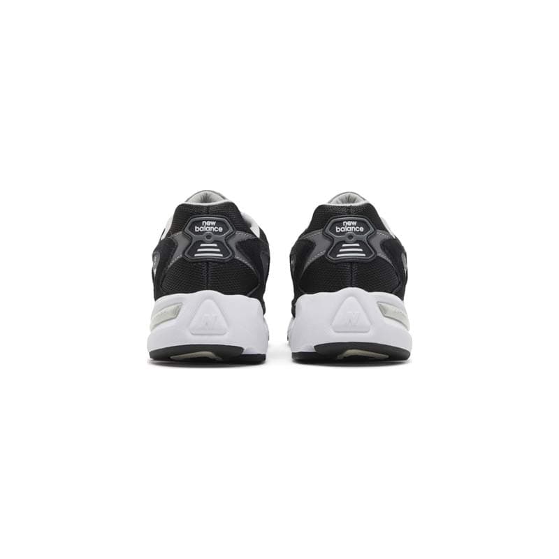 کتونی رانینگ نیوبالانس 725 مشکی سفید طوسی New Balance 725 Black Metallic Silver — تصویر ۴