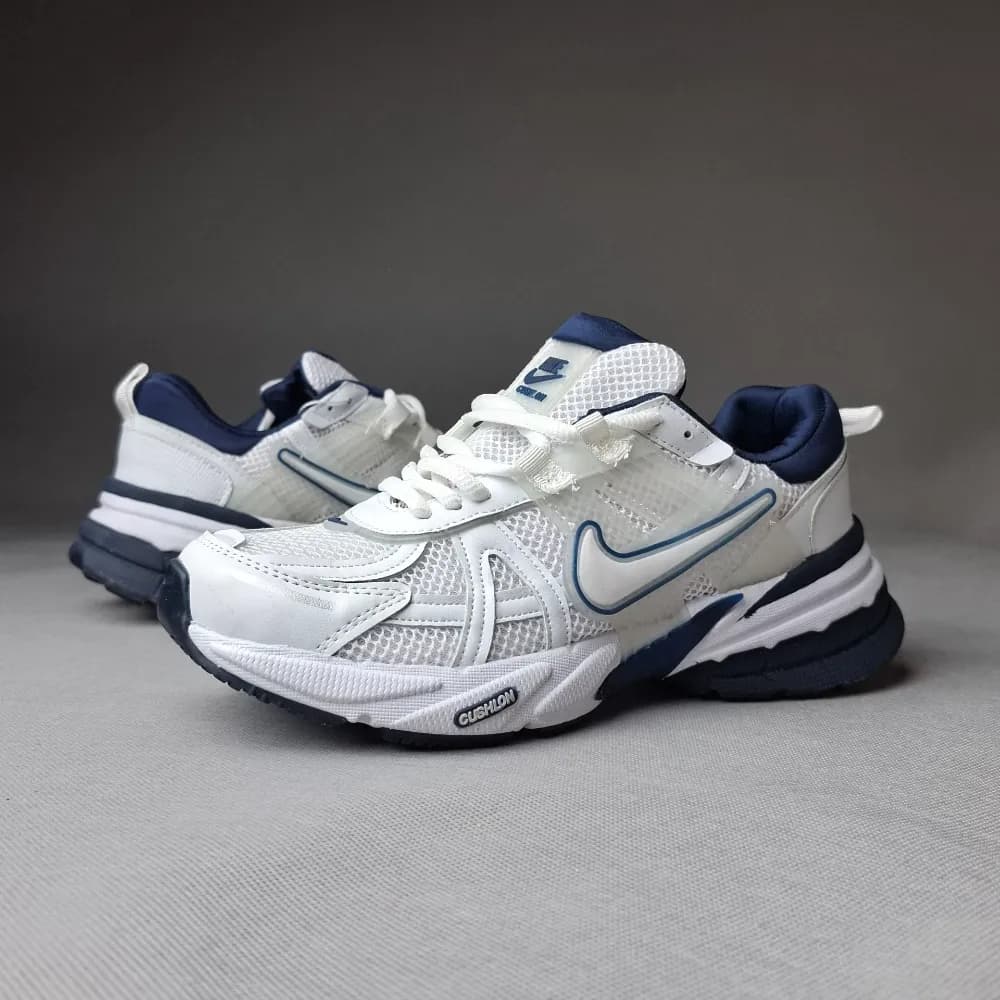 کتونی نایک وی تو کی مردانه و زنانه زیره ایویا نرم و سبک(nike v2k) سفید سرمه ای کد۱۸۱