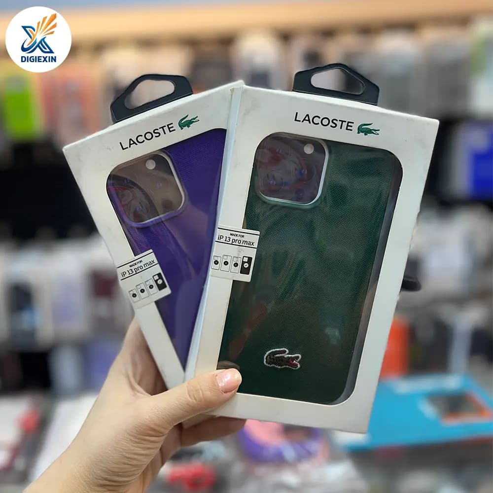 کاور Lacoste طرح چرمی گلدوزی مناسب برای آیفون 13 پرومکس