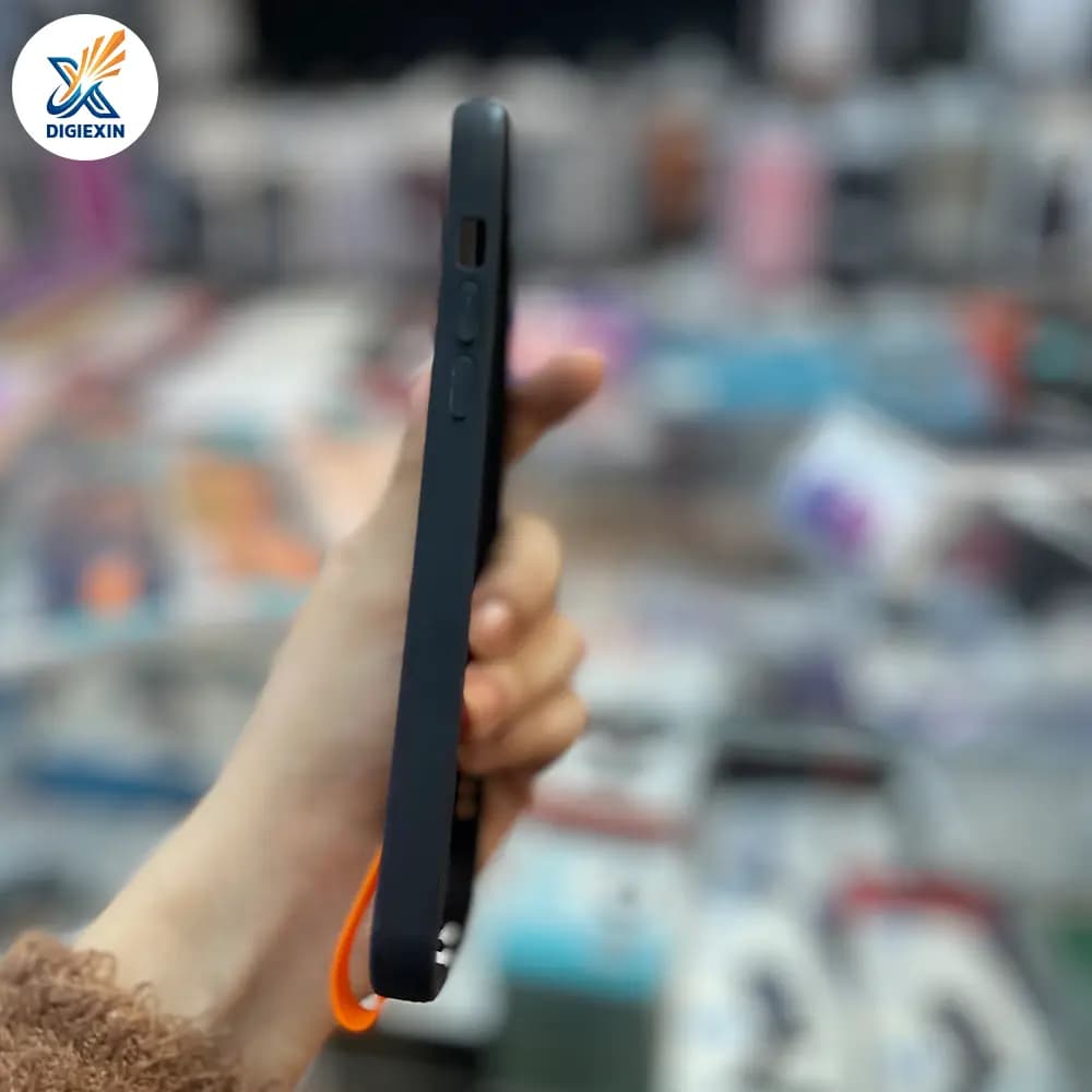 کاور طرح سیلکونی فینگر دار مناسب برای آیفون 13 پرومکس — تصویر ۶