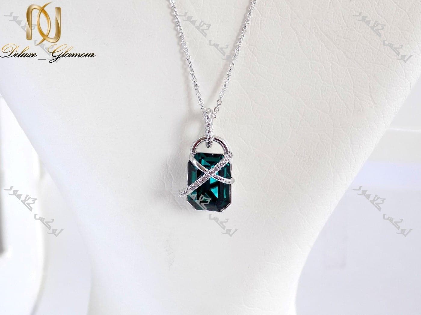گردنبند ظریف دخترانه ژوپینگ با کریستال سه بعدی سبز سواروسکی Nw-n119
