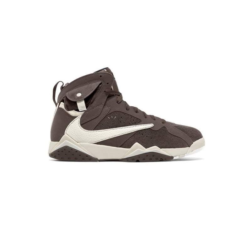 کتونی نایک ایرجردن 7 تراویس اسکات قهوه ای Nike Air Jordan 7 Travis Scott