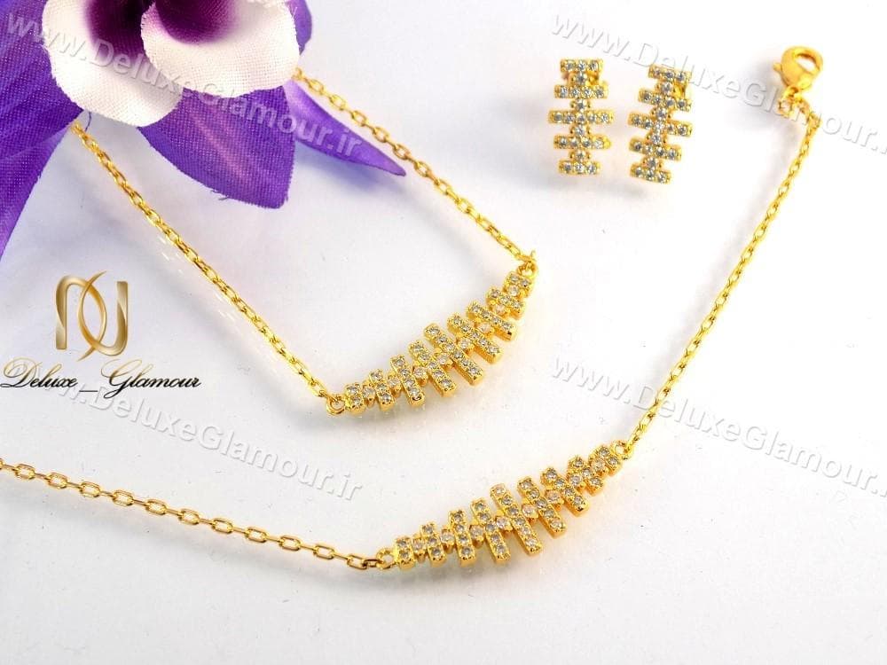 سرویس کامل زیورآلات طرح طلا نگین دار se-n112