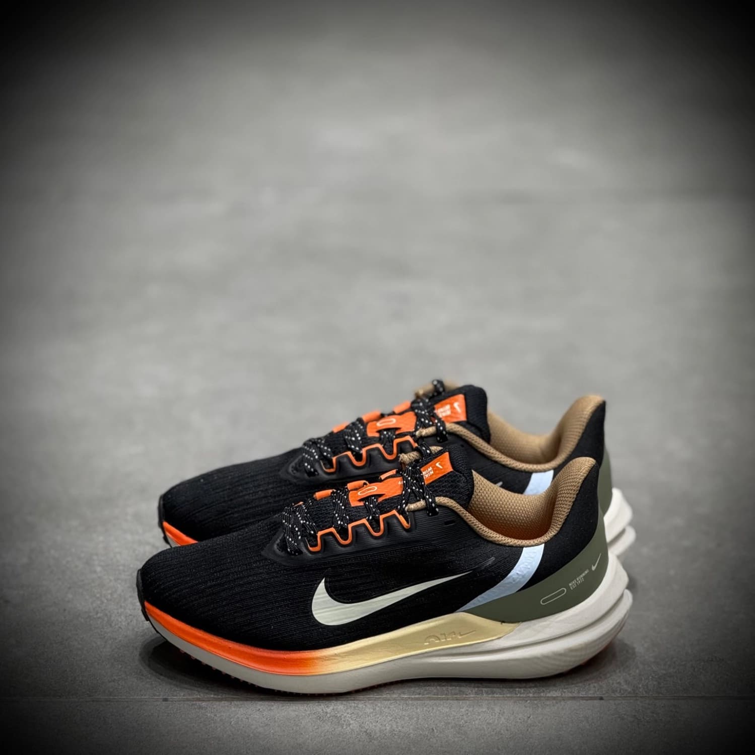 کتونی پیاده رویی نایک nike air winflo 9 — تصویر ۹