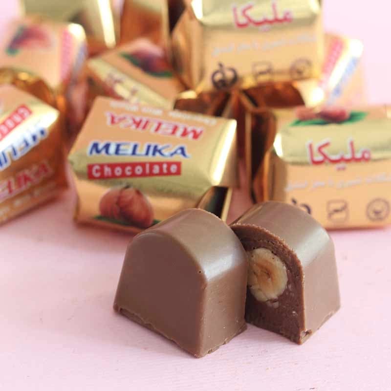 شکلات ملیکا با مغز فندق شیری ۲۵۰ گرمی