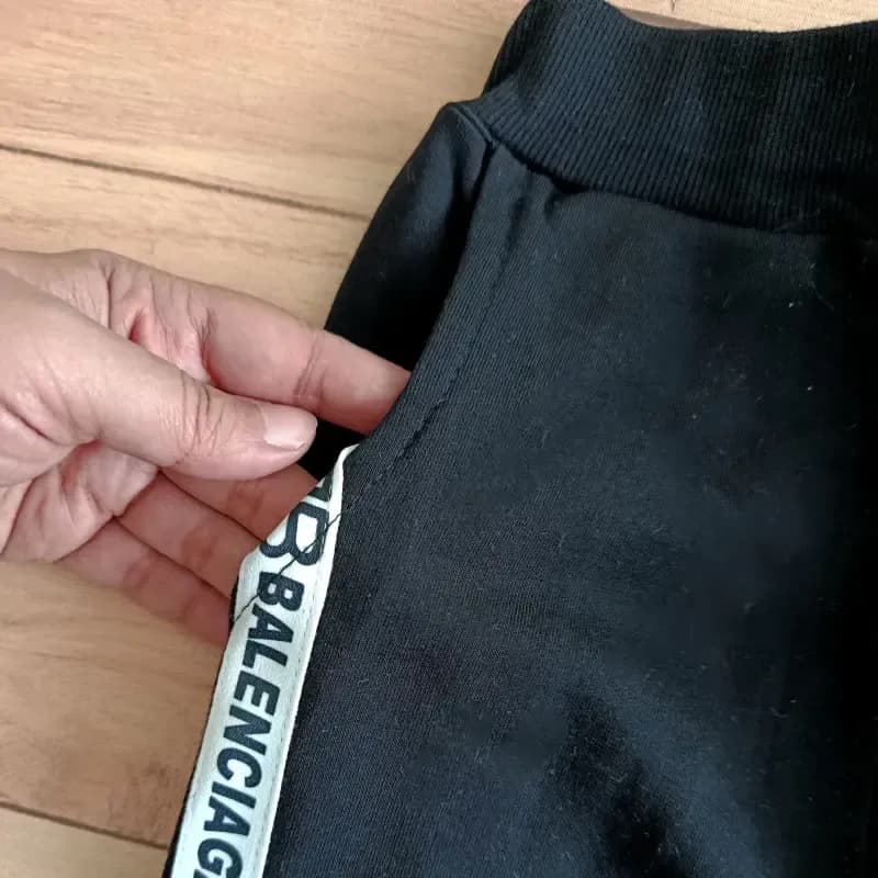 بلوز شلوار دورس بچگانه Balenciaga گلدوزی شده رنگ سبز بنتون نسکافه ای مشکی سایز 40 45 50 — تصویر ۷