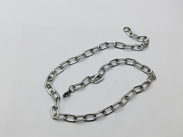 زنجير مردانه ورساچ ٨ ميل نقره اي کد E500