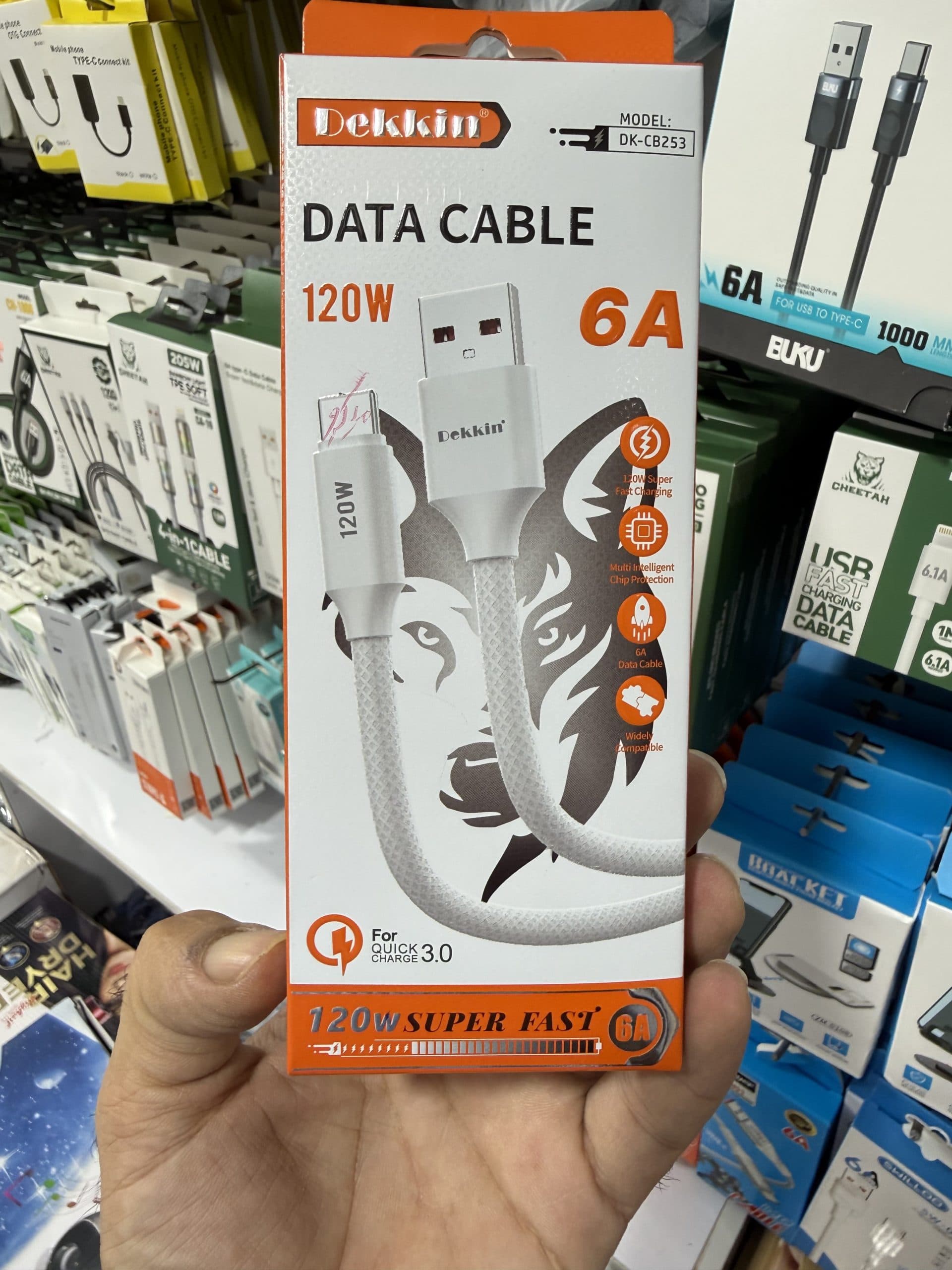 کابل شارژ و انتقال داده‌ی USB به Type-C دکین (Dekkin) مدل DK-CB253 با روکش بافته‌شده‌ی سفید، اورجینال (عمده و تک)