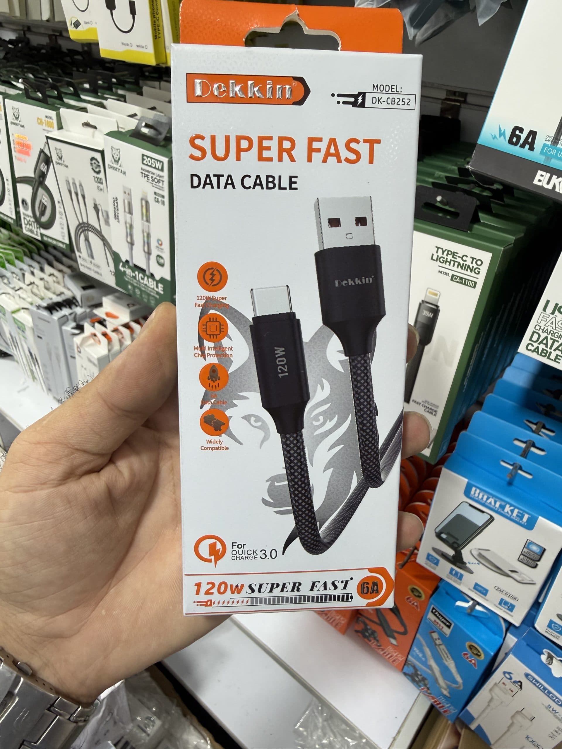 کابل شارژ و انتقال داده‌ی USB به Type-C دکین (Dekkin) مدل DK-CB252 با روکش بافته‌شده‌ی مشکی، اورجینال (عمده و تک)