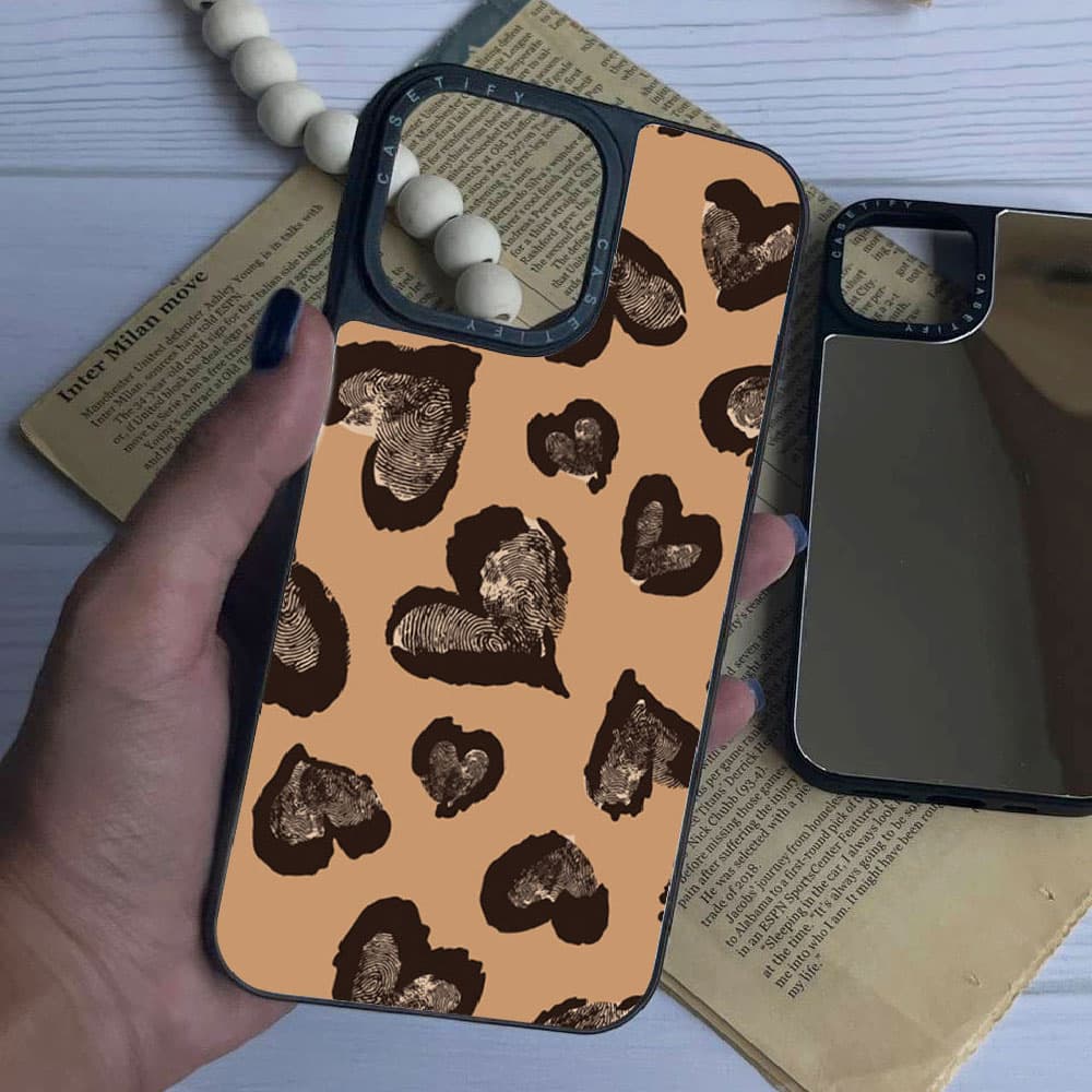 قاب چاپی سفارشی (کد 0344) مدل قلب پلنگی casetify مناسب برای گوشی موبایل سامسونگ Samsung Galaxy A12 / A13 / A14 / A15 / A21S / A22 4G / A23 / A24 / A25 / A30S / A31 / A32 4G / A32 5G / A33 / A34 / A35 — تصویر ۳