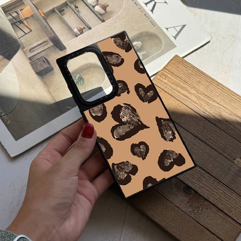 قاب چاپی سفارشی (کد 0344) مدل قلب پلنگی casetify مناسب برای گوشی موبایل سامسونگ Samsung Galaxy A12 / A13 / A14 / A15 / A21S / A22 4G / A23 / A24 / A25 / A30S / A31 / A32 4G / A32 5G / A33 / A34 / A35 — تصویر ۲