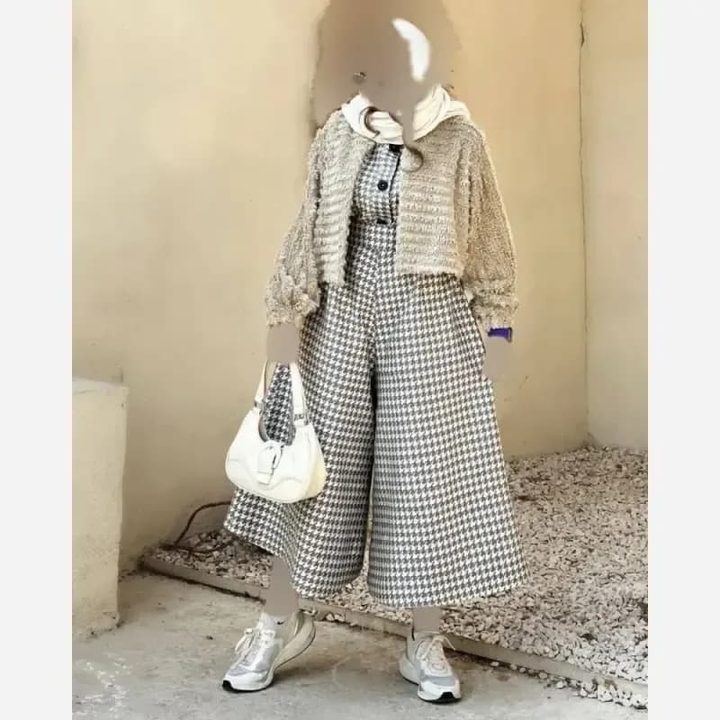 اورال سالار جنس پیردوبل اعلا فری سایز 38 تا 44 قد 127 سانتیمتر دارای جیب کاربردی رنگ سفید طوسی و مشکی طوسی سفید — تصویر ۵
