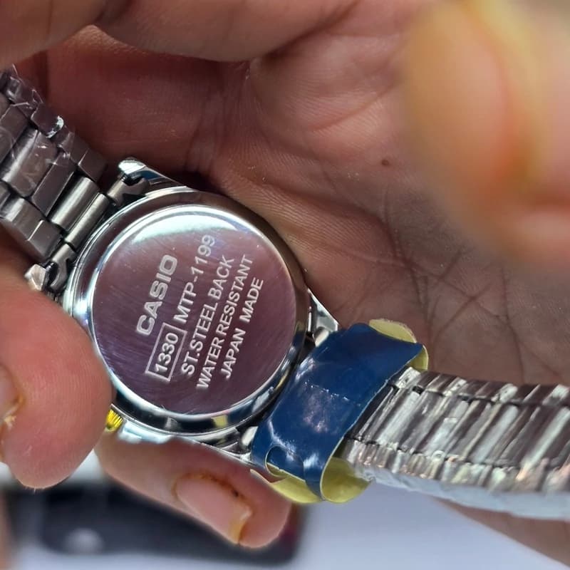 ساعت مچی زنانه کاسیو CASIO تقویم دار دورنگ — تصویر ۵