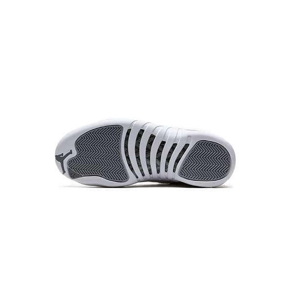 کتونی نایک ایرجردن 12 سفید طوسی Air Jordan 12 Retro Stealth — تصویر ۴