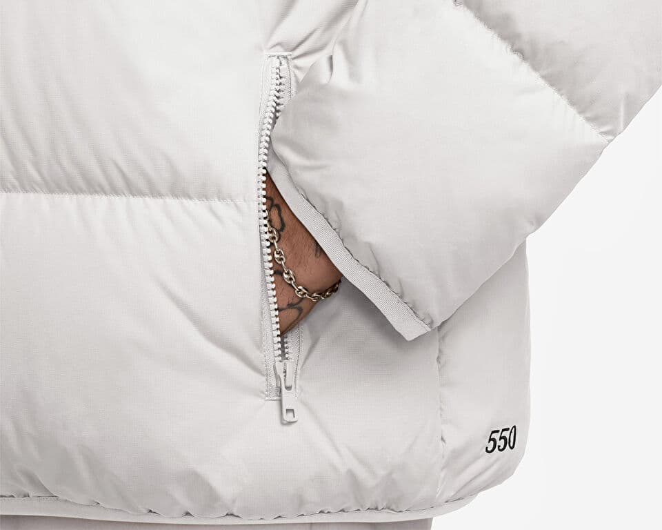 Nike M NK TF CLUB PUFFER JACKET 650 Coats & Parkas — تصویر ۳