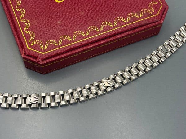 دستبند لوگو دار رولکس نقره ای
