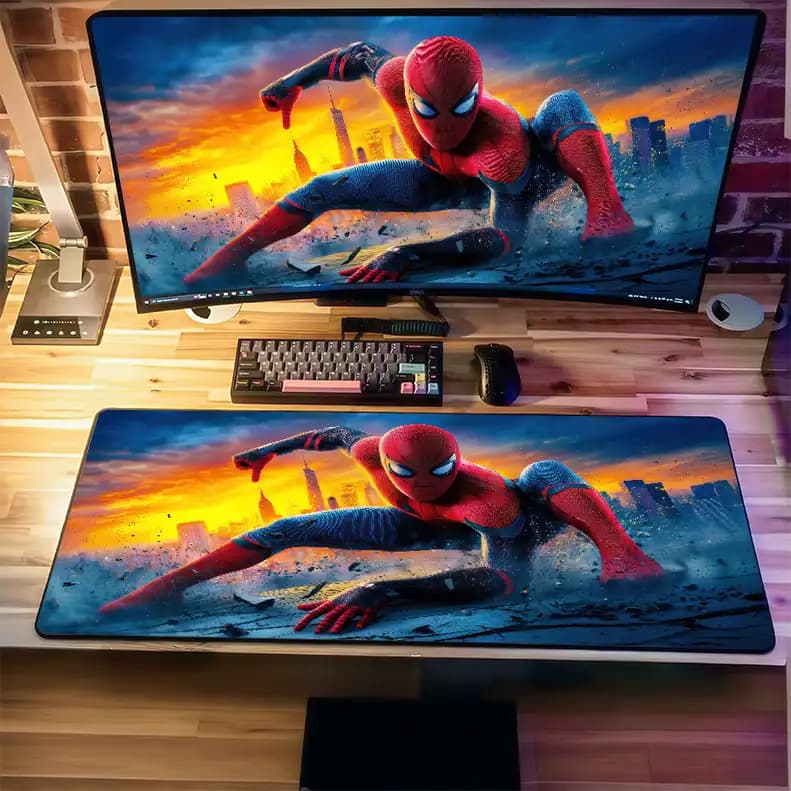 دسک پد مرد عنکبوتی ماسک اسپایدرمن (Spider-Man Mask On 4K)