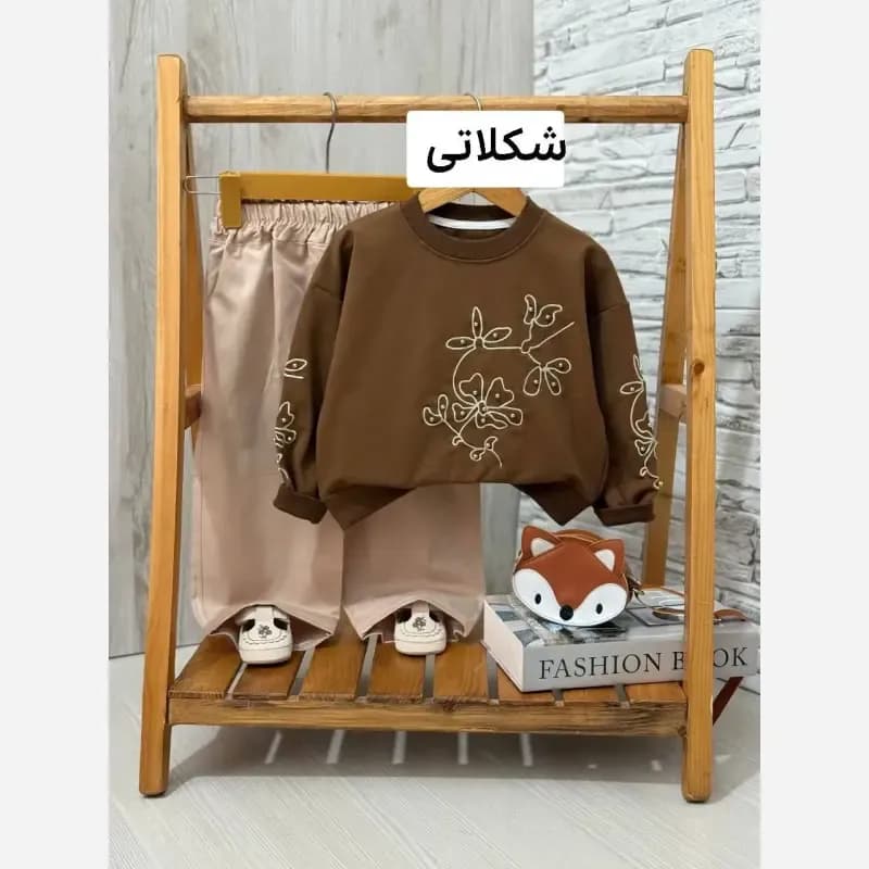 ست کراپ شلوار پاییزه دخترانه گلدوزی شده مروارید کار شده جنس پنبه دورس سه نخ لاکرا و کتان پنبه — تصویر ۵