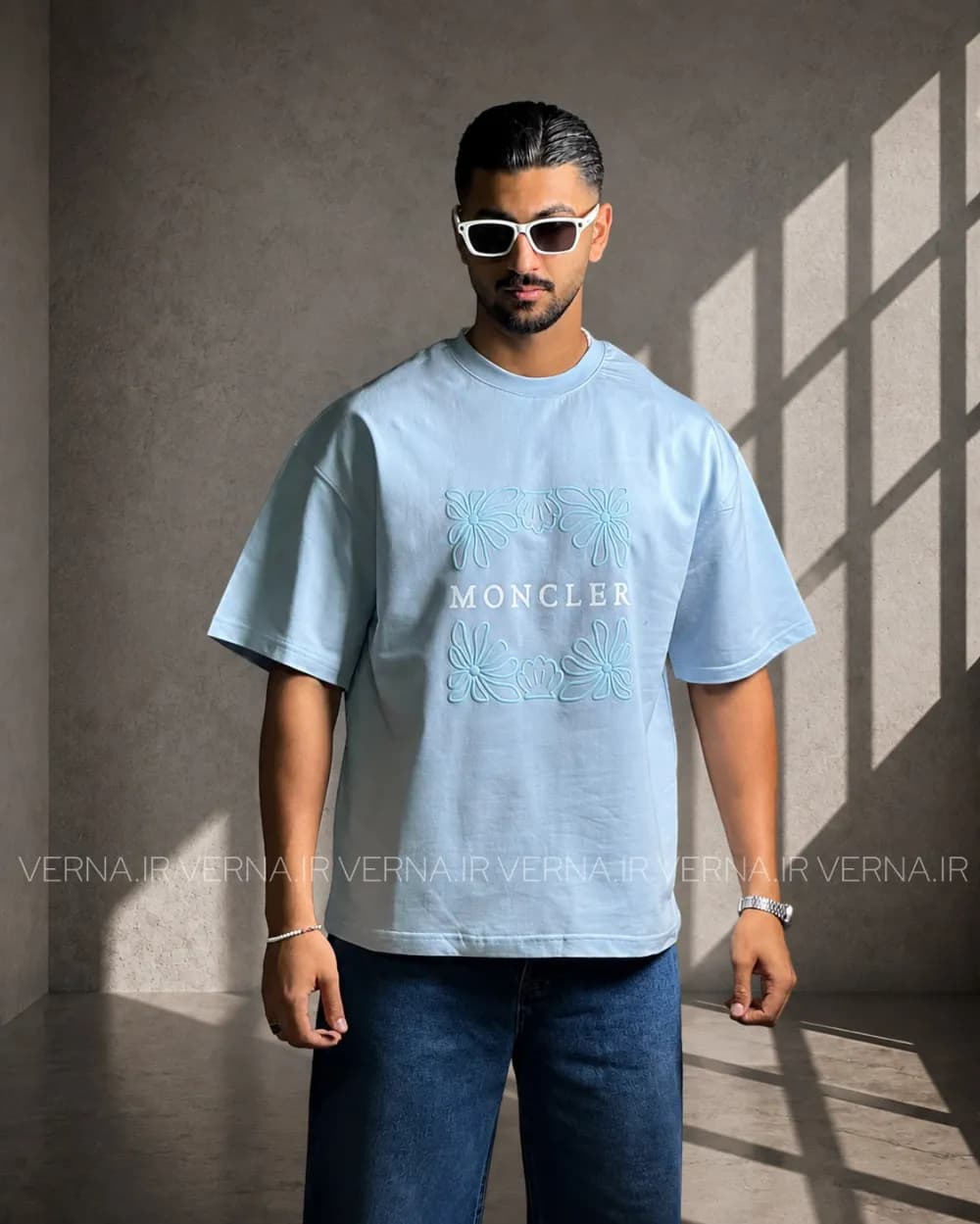تیشرت مردانه باکسی طرح گل MONCLER